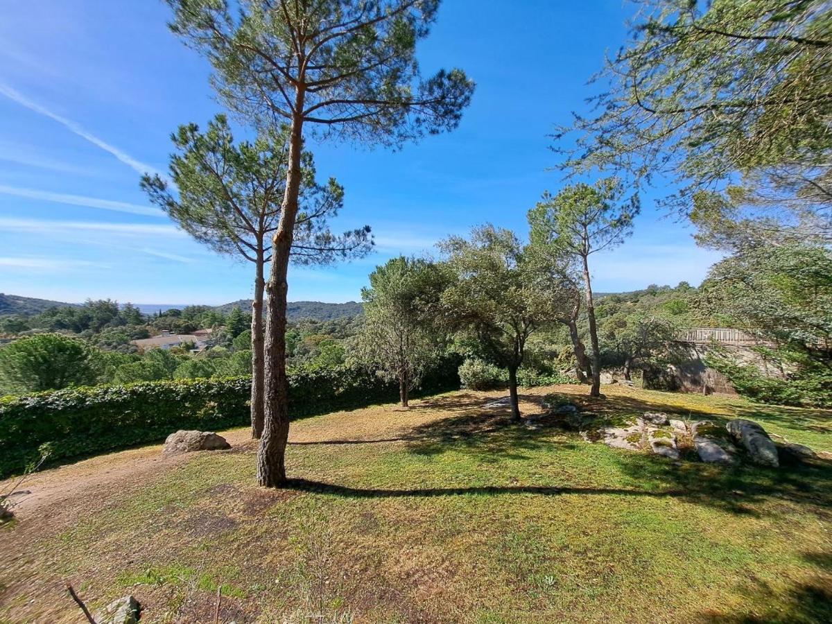 Chalet Con Piscina En Torrelodones Eksteriør bilde