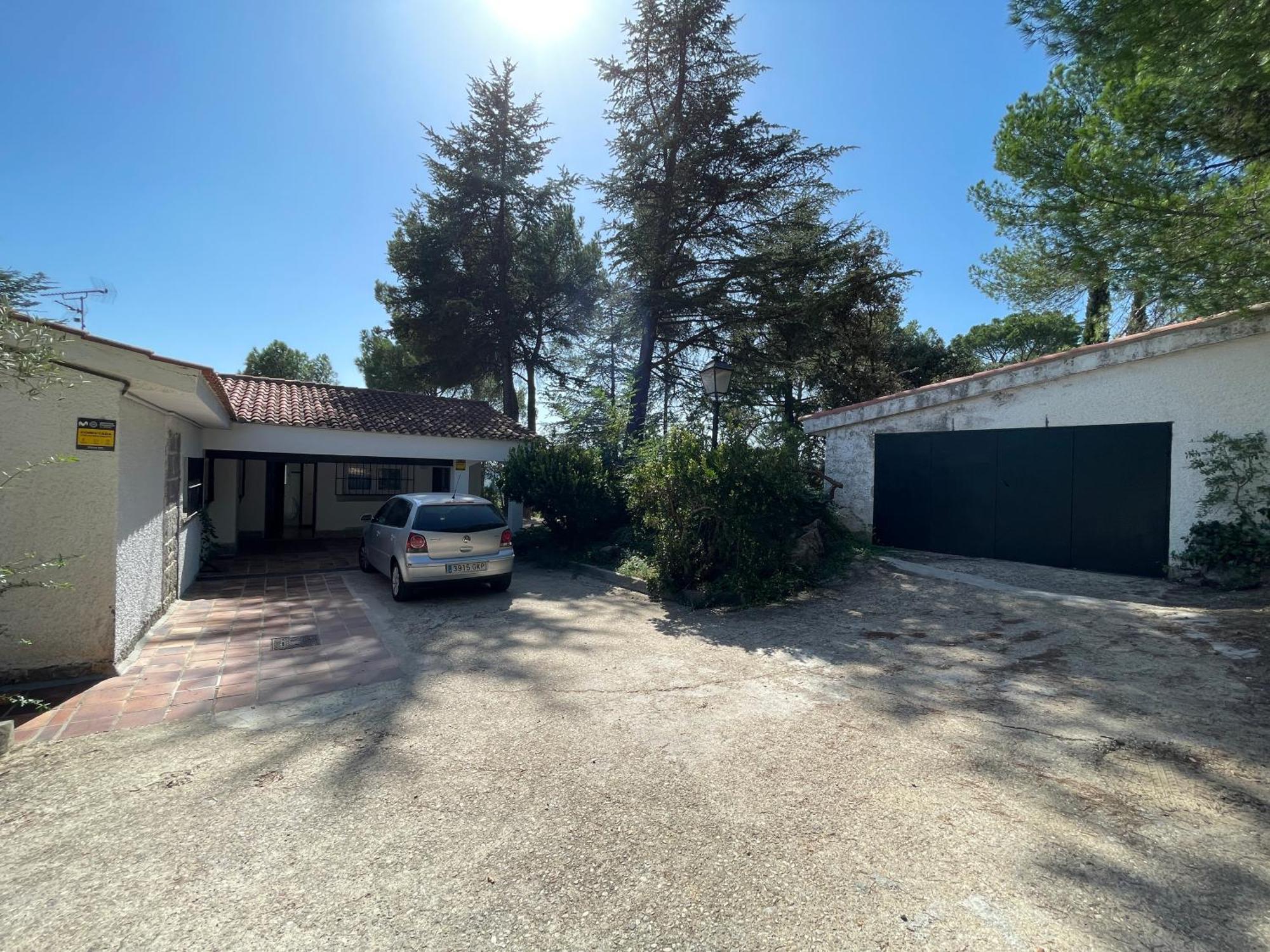 Chalet Con Piscina En Torrelodones Eksteriør bilde