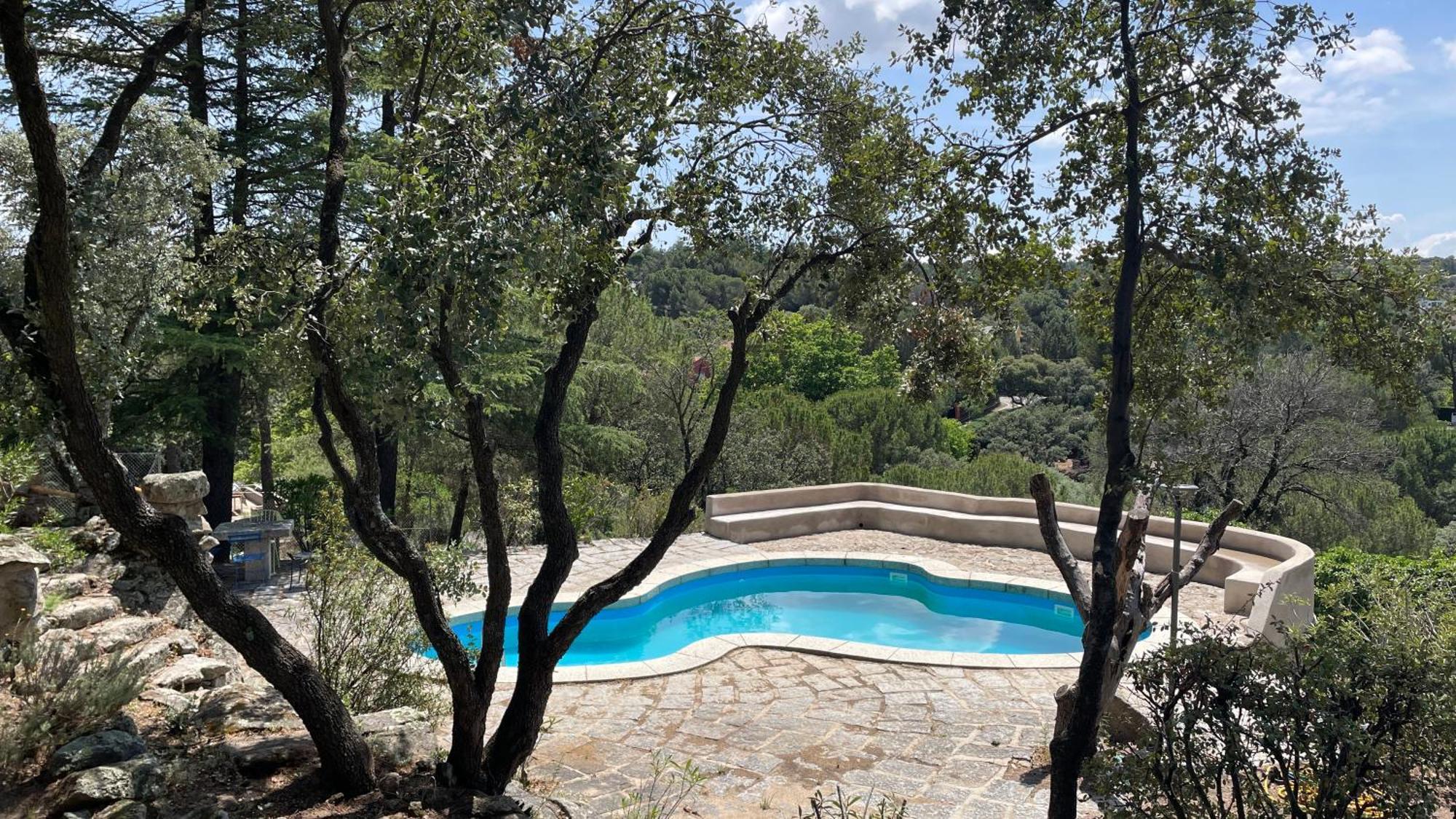 Chalet Con Piscina En Torrelodones Eksteriør bilde