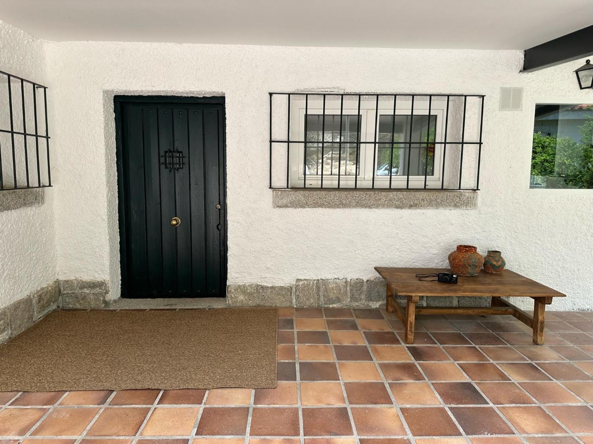 Chalet Con Piscina En Torrelodones Eksteriør bilde