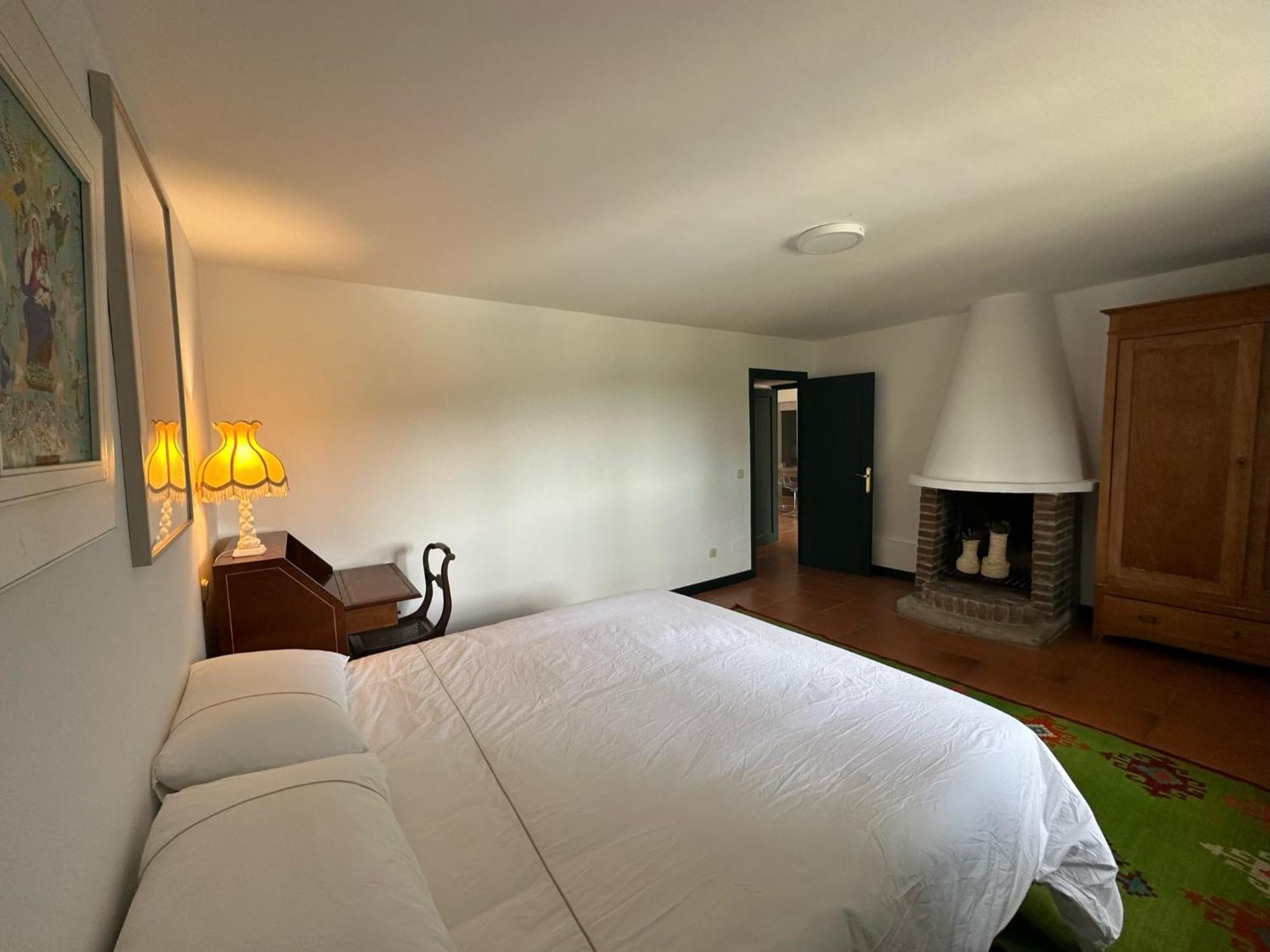 Chalet Con Piscina En Torrelodones Eksteriør bilde